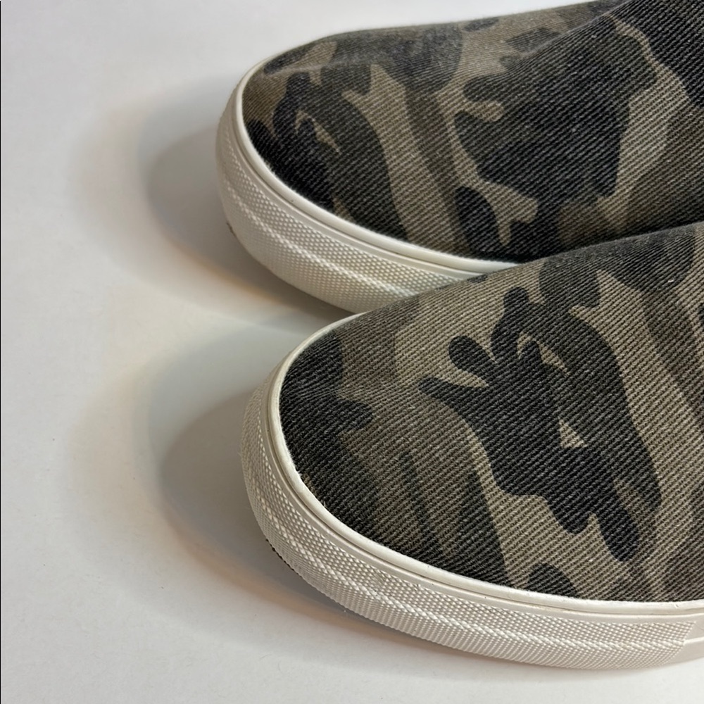 FINAL! Soda Camo Green and White Slip-On Sneakers with Rubber Soles - Picture 2 of 9